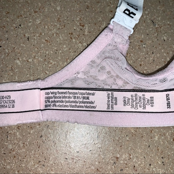 Victoria’s Secret Light Pink Lace Logo Strap Lined No-Wire Bra Size 32B - Picture 5 of 6